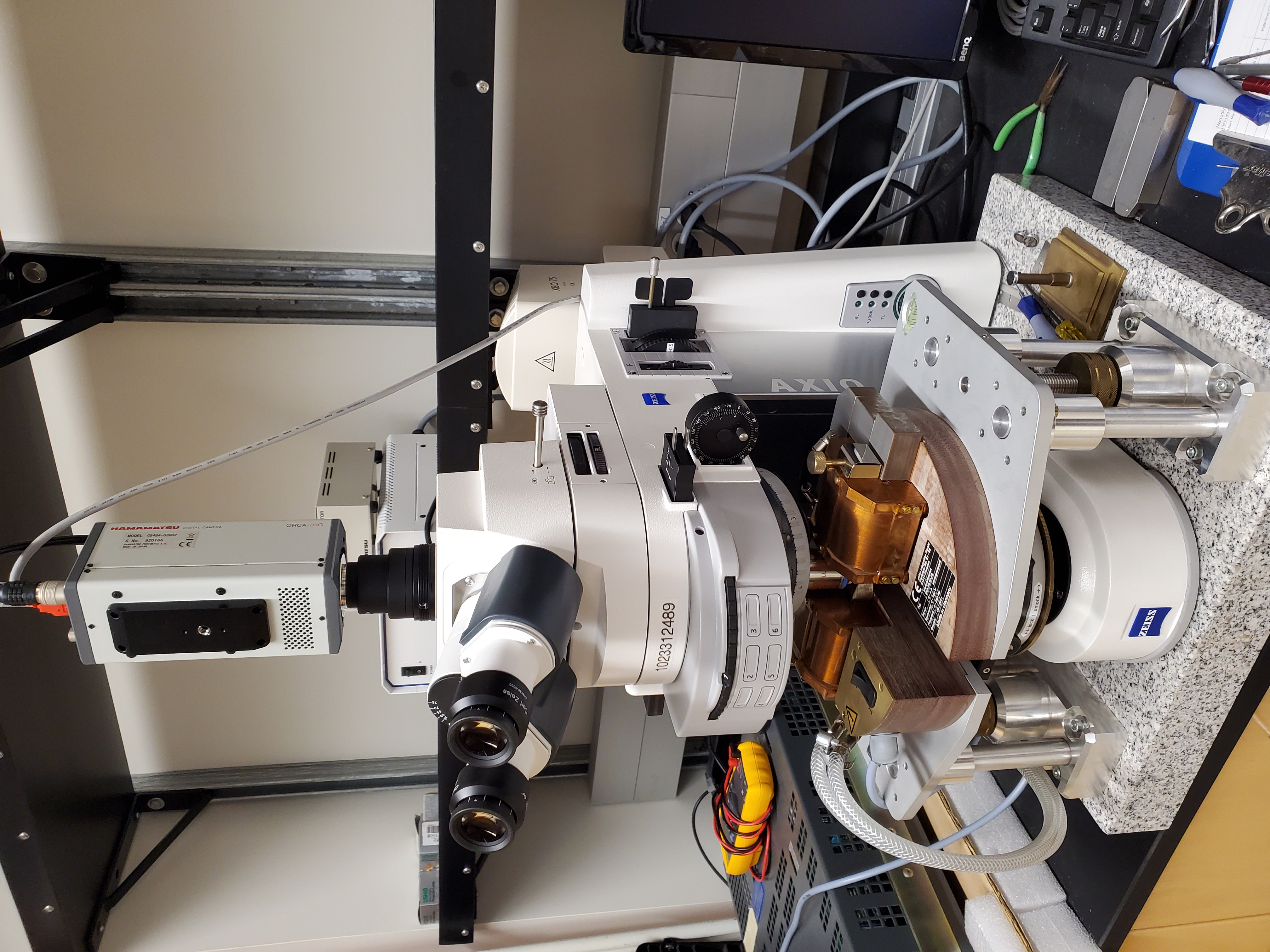 Magneto-Optical Kerr Effect Microscope